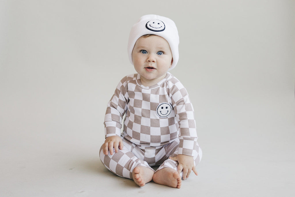 Checkered Smiley Lounge Set | Latte